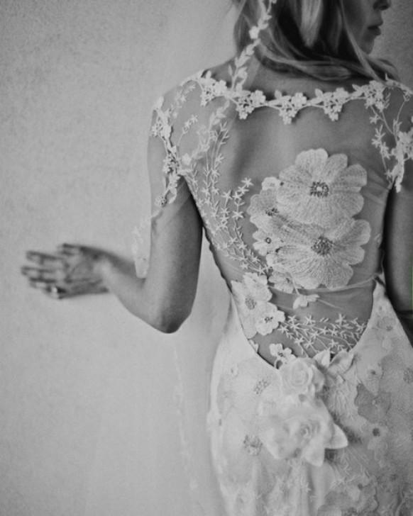 Gorgeous Lace Back Wedding Dress ♥ Beach Wedding Dresses