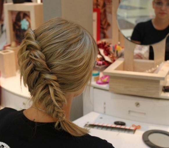 wedding photo - Side Französisch Braid Hochzeit Frisuren für langes Haar