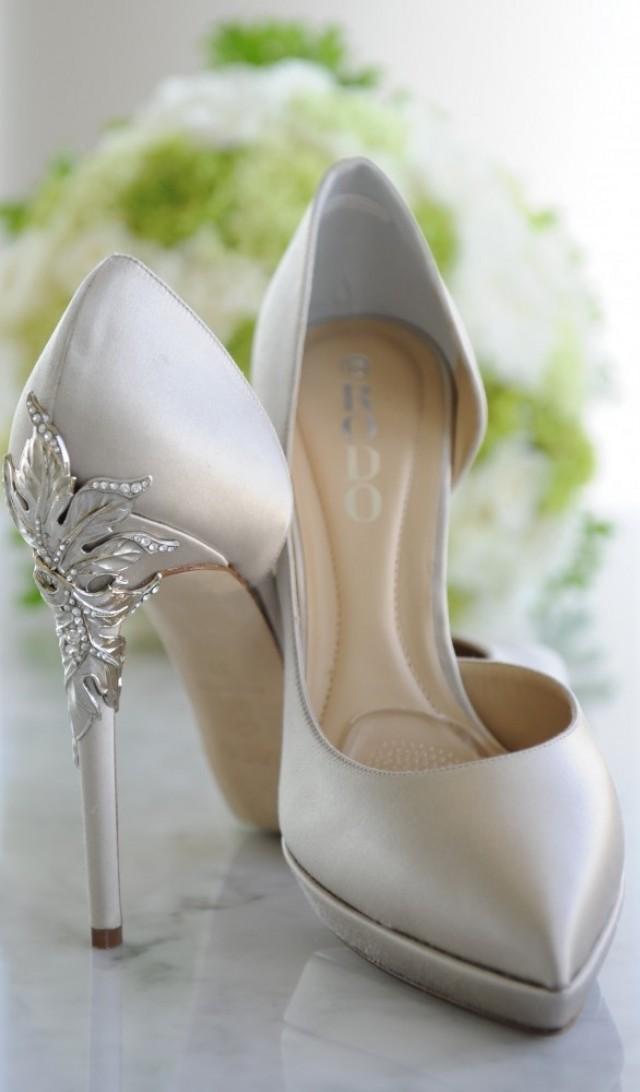 wedding photo - High-heeled Rodo Wedding Shoes with its unique design