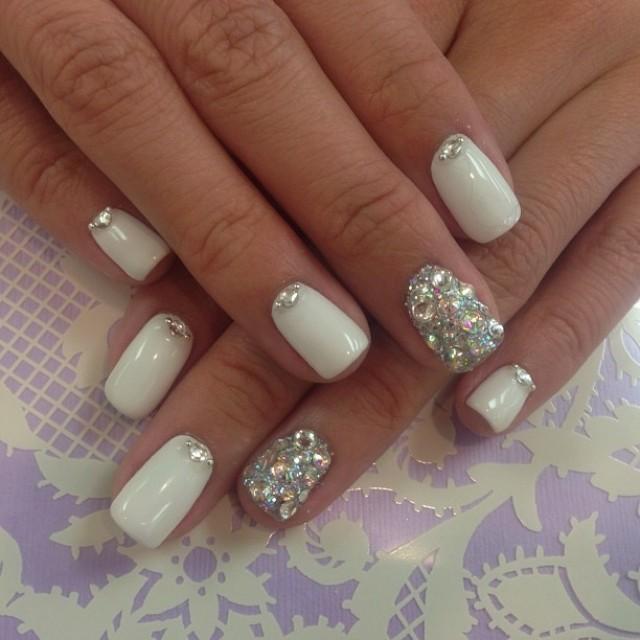 wedding photo - Bridal Nail