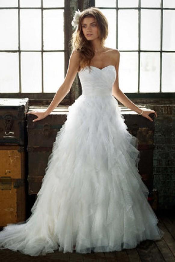 wedding photo - Sweetheart Neckline Strapless Gown with Tulle Skirt