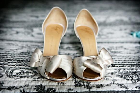 wedding photo - أحذية الزفاف - الكعوب