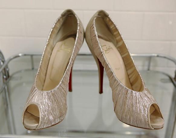 Christian Louboutin Wedding Shoes with Red Bottom ♥ Chic and Fashionable Wedding High Heel Shoes 