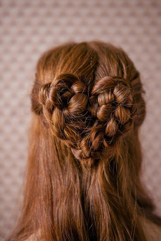 Hochzeit - Valentinstag Hochzeit Frisur ♥ Hochzeits-Herz Braid Frisuren