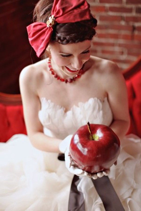 Wedding - Red Fairy Tale Wedding Photography ♥ Creative Bride Photo Like a Girl With a Red Hat 
