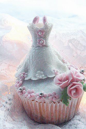 Wedding - Dress Cakes