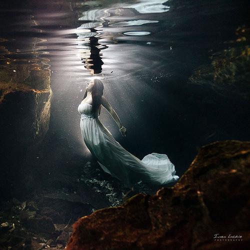 Hochzeit - Denise + Bert - Unterwasser Cenote Trash das Kleid Fotograf - Ivan Luckie Fotografie-2