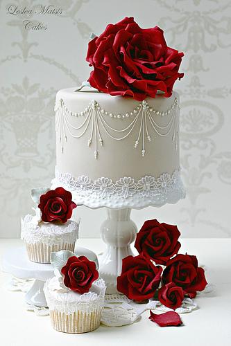 زفاف - الورود الحمراء