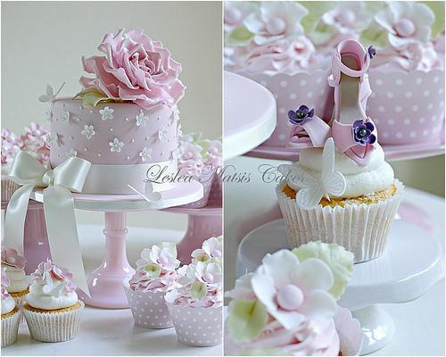 Mariage - Gâteau d'anniversaire rose