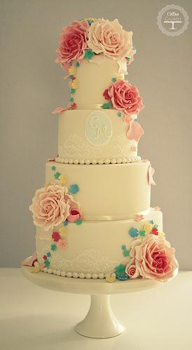 Mariage - Gâteau de mariage floral - Moor Hall, Sutton Coldfield