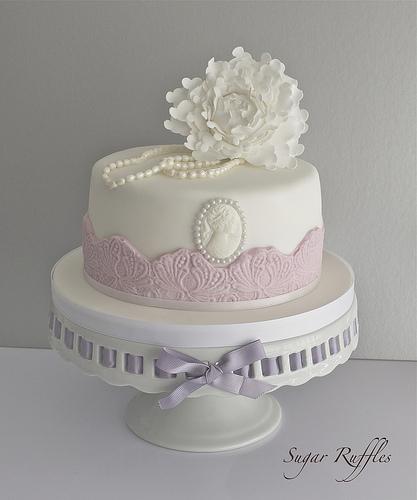 Hochzeit - Pfingstrose und Perlen-Geburtstags-Kuchen