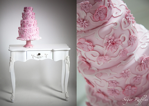 زفاف - شانيل بوحي الوردي كعكة