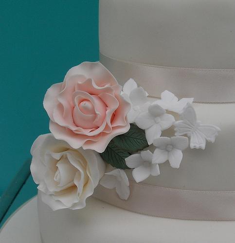 Wedding - Roses And Hydrangea