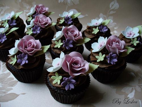 Hochzeit - Rose Cupcakes