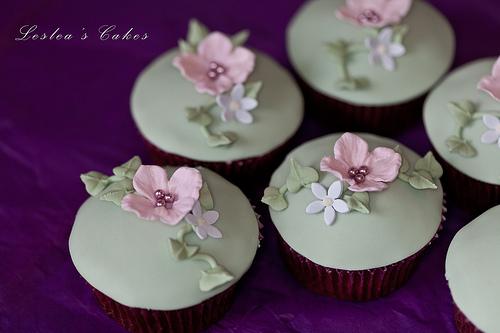 Hochzeit - Hydrangea Cupcakes