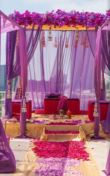 Hochzeit - Purple And Pink Mandap 
