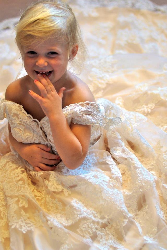 Wedding - Ivory dress for the flowergirls