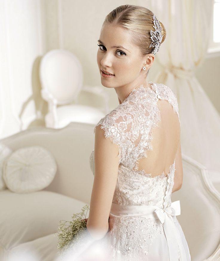 Wedding - Shining white wedding dress with diamond cut back