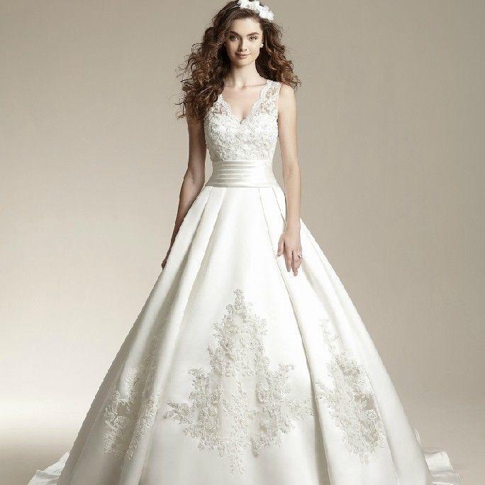 Wedding - Retro style sleeveless white wedding dress