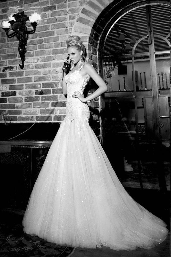 Mariage - Vintage Applique Backless gracieuse Sexe sirène de lacet blanc / ivoire robe de mariée