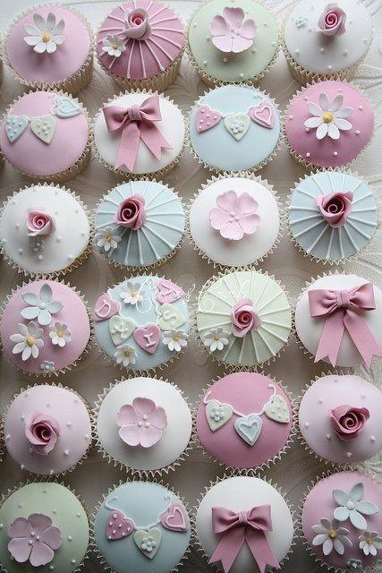 Wedding - Pink and white pastel wedding cupcakes