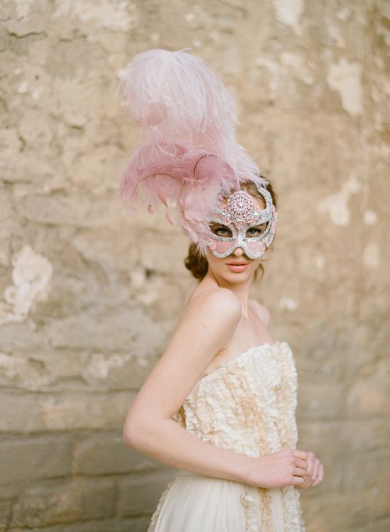 Wedding - Wedding Photography with the masquerade mask.