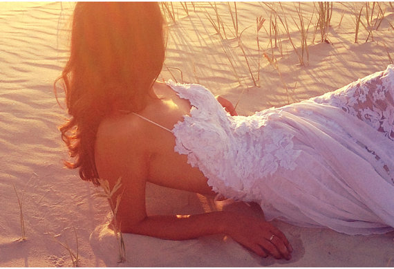 زفاف - Breathtaking beach lace wedding dress with stunning low back and floaty skirt - New