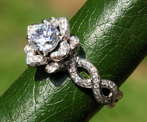 زفاف - EVER BLOOMING LOVE - 1.50 carat Diamond Engagement Flower Ring - Infinity - Ring on a green leaf - Rose - Lotus - Beautiful Petra - fL06 - New