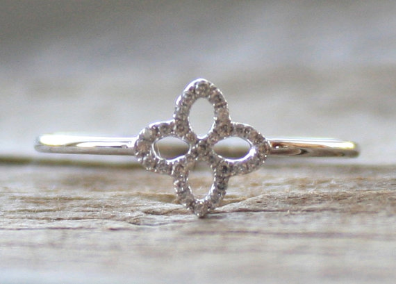 زفاف - Diamond Clover Ring in 18K White Gold - New