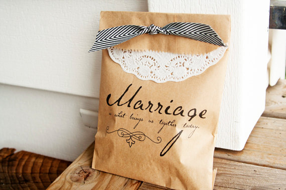 Hochzeit - SALE Princess Bride - Marriage Favor Bag - 25 Bags - New