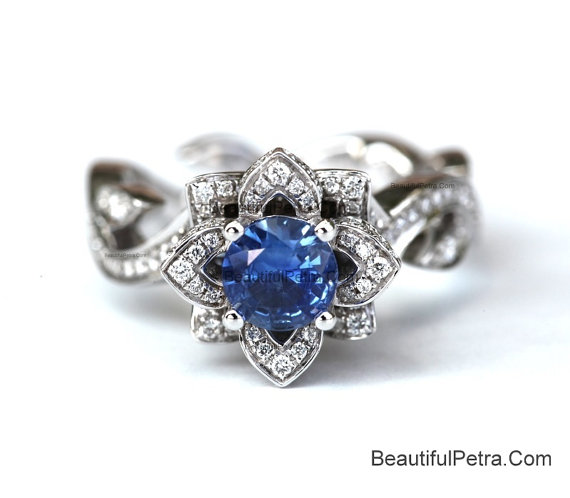 Hochzeit - Flower Rose Lotus Diamond Engagement Ring