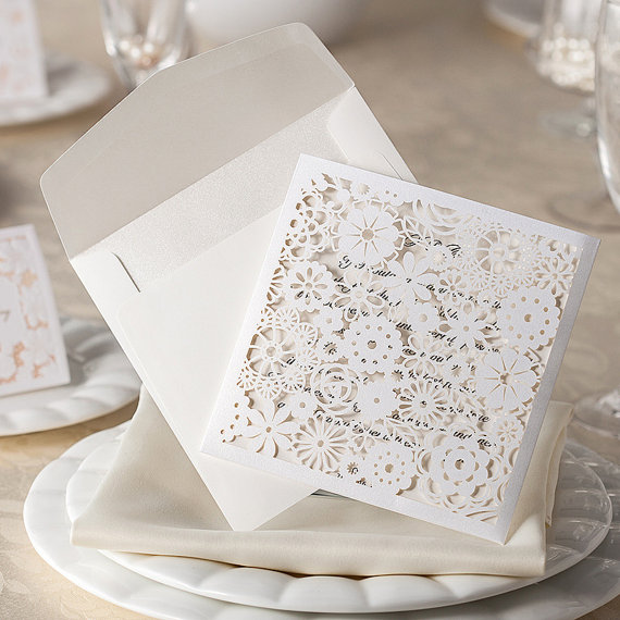 زفاف - 50 Pcs Customized Lace Wedding Invitation Cards With Envelopes and Seals -- Ship Worldwide 3-5 Days -- Set of 50 pcs - New