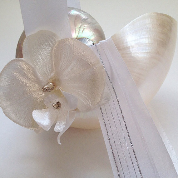 Wedding - Pearl Nautilus Shell Flower Girl Basket, Flower Girl Basket, Seashell Flower Girl - New