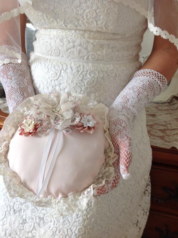 Свадьба - Bridal Ring Pillow For Carrying The Ring
