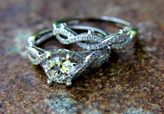 زفاف - CUSTOM Made - Diamond Engagement Ring and Wedding band set - Round - Pave - Antique Style - Weddings - Luxury - Bp015 - New