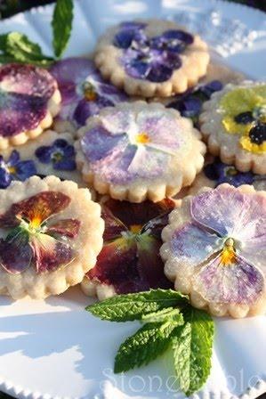 Mariage - Pansy Shortbread Cookies - StoneGable