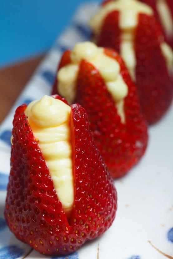 Mariage - Favorite Strawberry Recipes - Spring Time Desserts