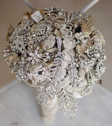 Mariage - Make A Gorgeous Brooch Bouquet - Laura The Canadian Explorer