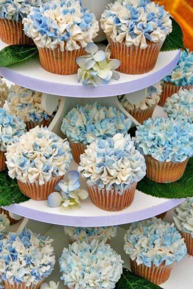 Hochzeit - 24 Flower Wedding Cupcakes That Look Like Real Flowers