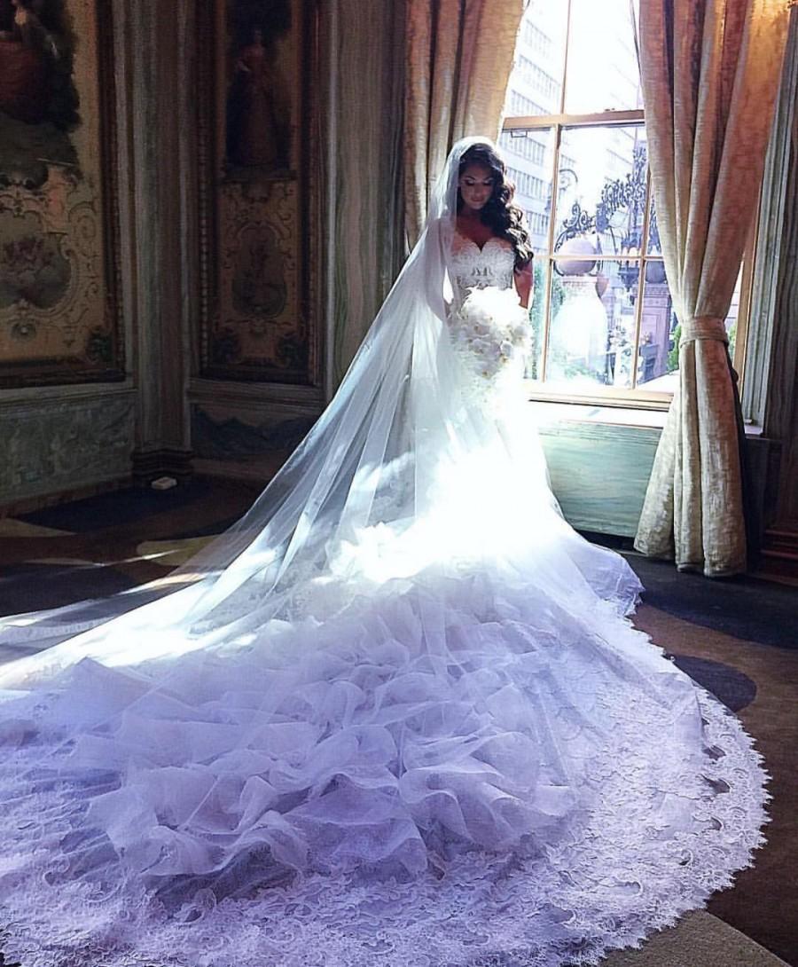 Mariage - Gorgeous Chapel-Train Lace-Appliques Ruffles Mermaid V-Neck Wedding Dresses
