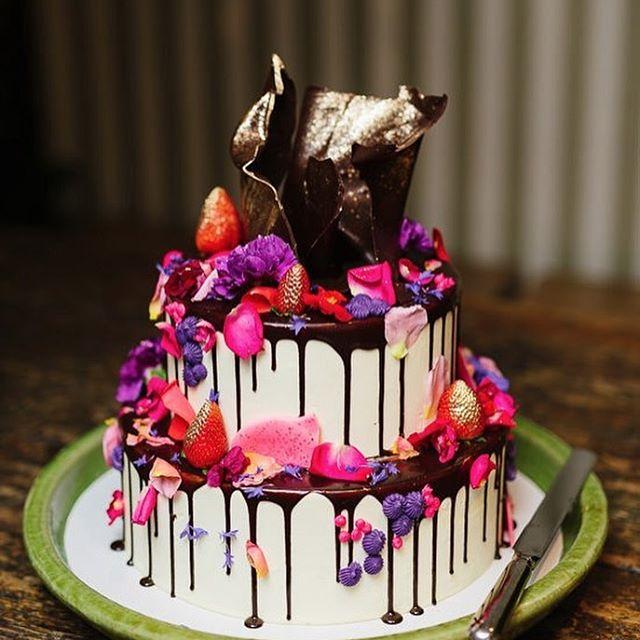 Hochzeit - Polka Dot cake
