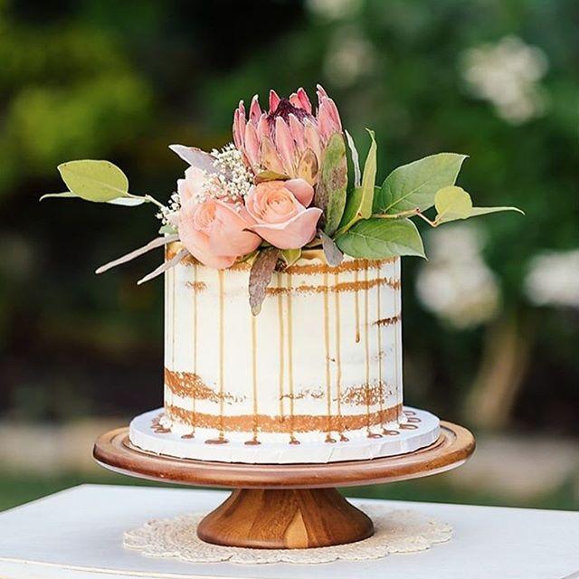 Hochzeit - Ruffled Cake