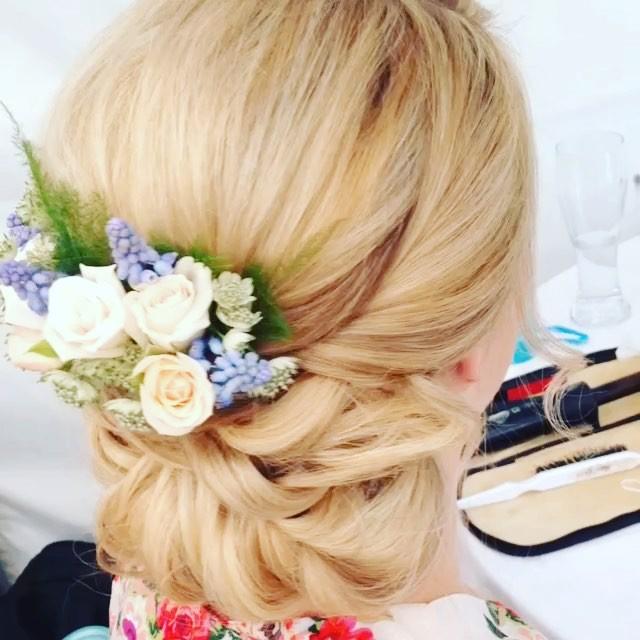 Свадьба - Creative Bridal Hairstylist