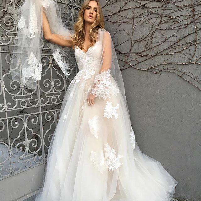 Wedding - Monique Lhuillier Bride