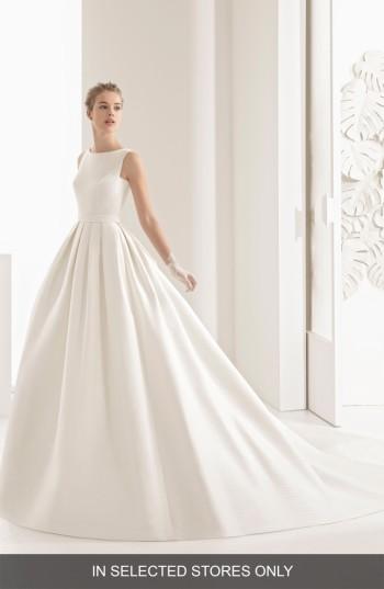 Hochzeit - Rosa Clara Navres Lace Back Piqué Gown (In Stores Only) 