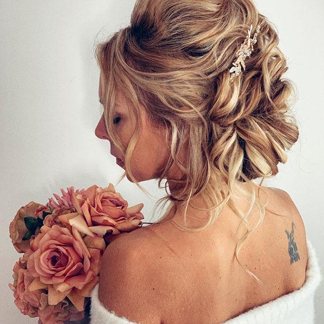 Свадьба - Bridal Hair Stylist & Educator