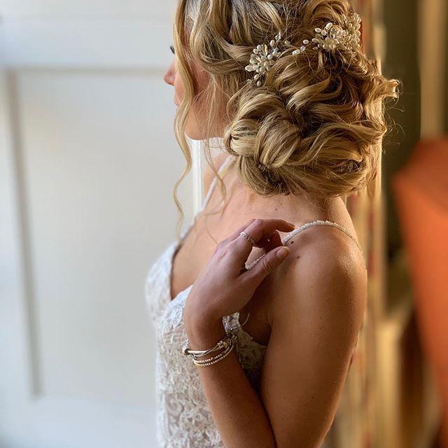 Свадьба - Bridal Hair Specialist