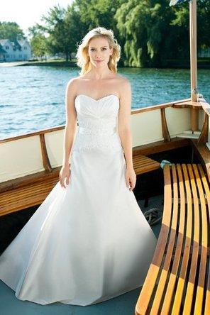 Wedding - Lea-Ann Belter Bridal