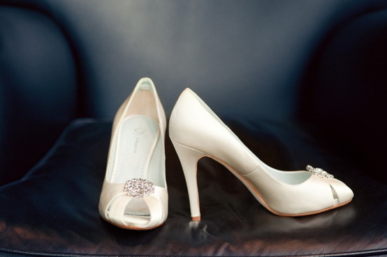 زفاف - أحذية الزفاف الأبيض