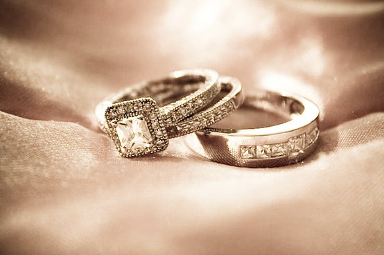 Mariage - Bagues de fiançailles de luxe